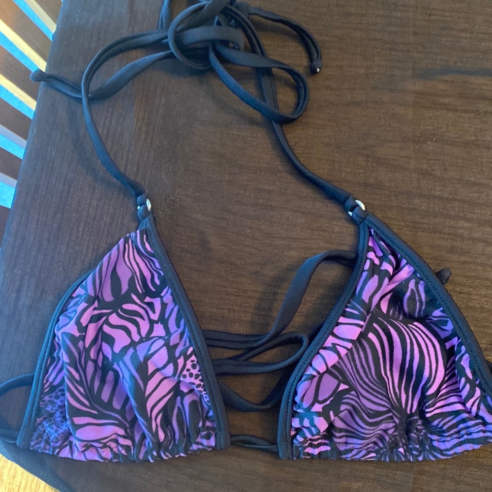 Wicked Weasel size L string bikini in shades of purple with black